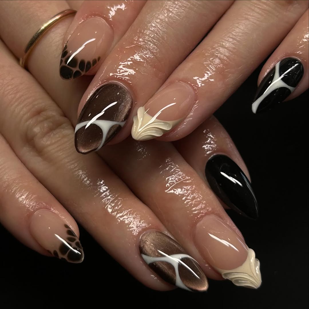 Coffee Tones and 3D Sculpted French