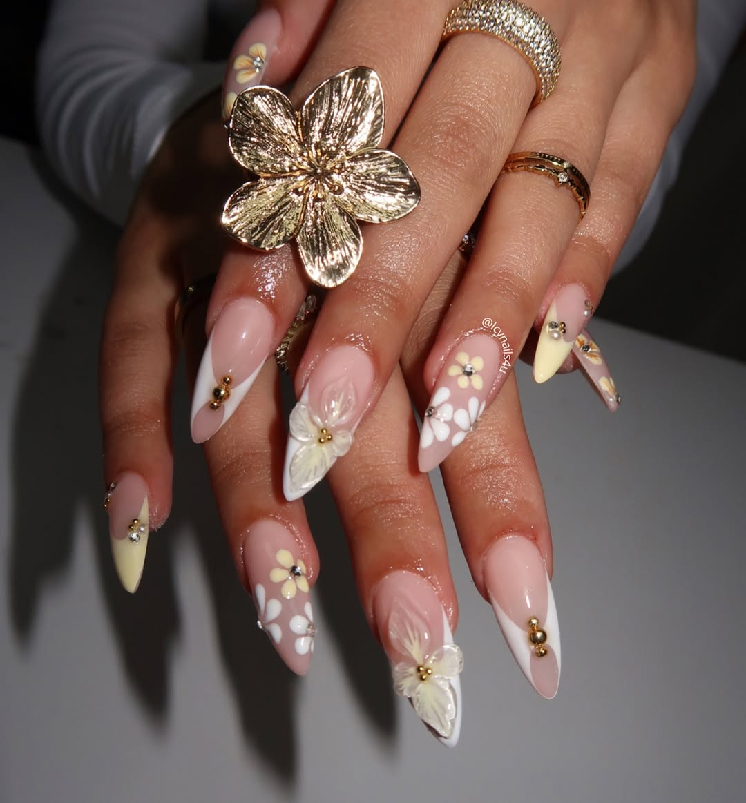 Freestyle White and Yellow Floral Stiletto Nails