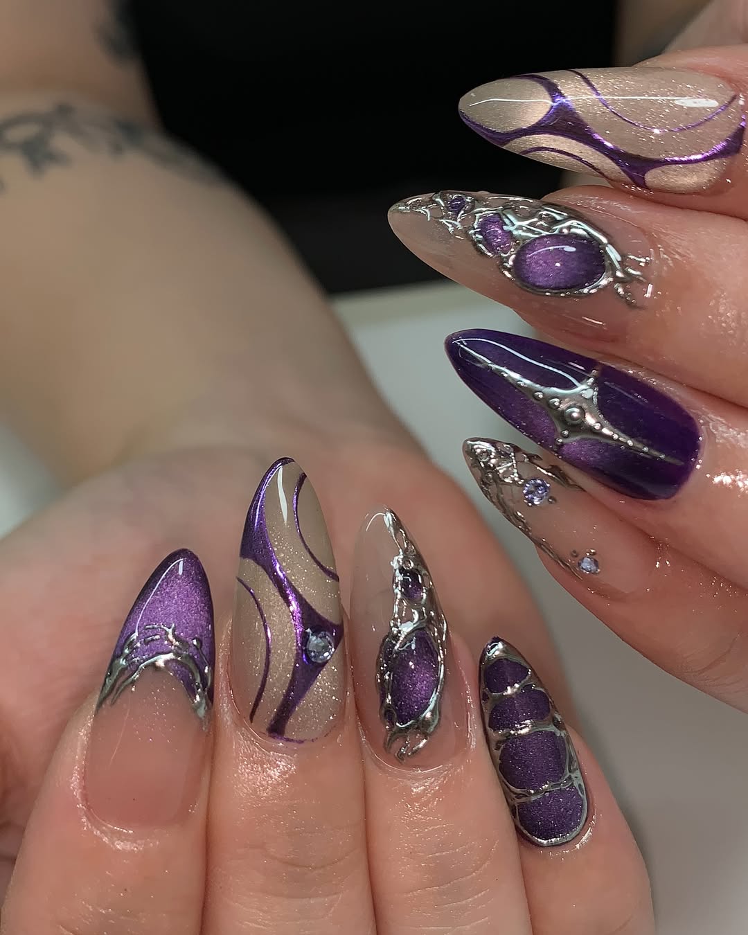 Gilded Amethyst Alien Nails