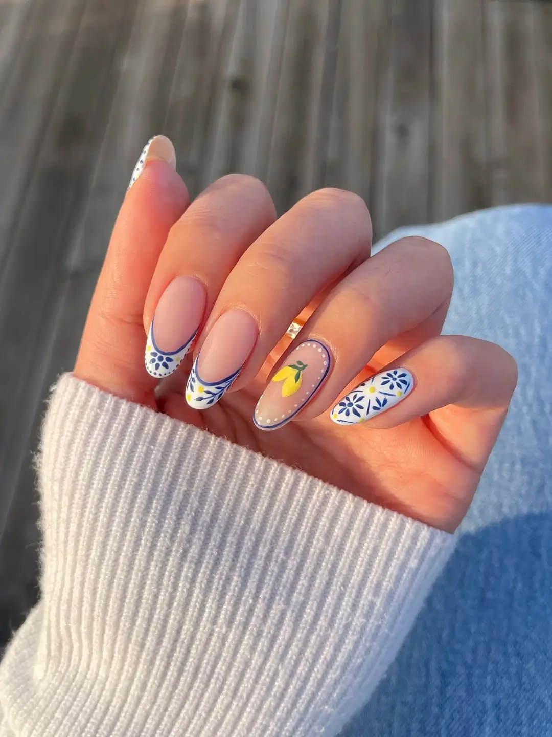 Mediterranean Tile And Lemon Accent Nails