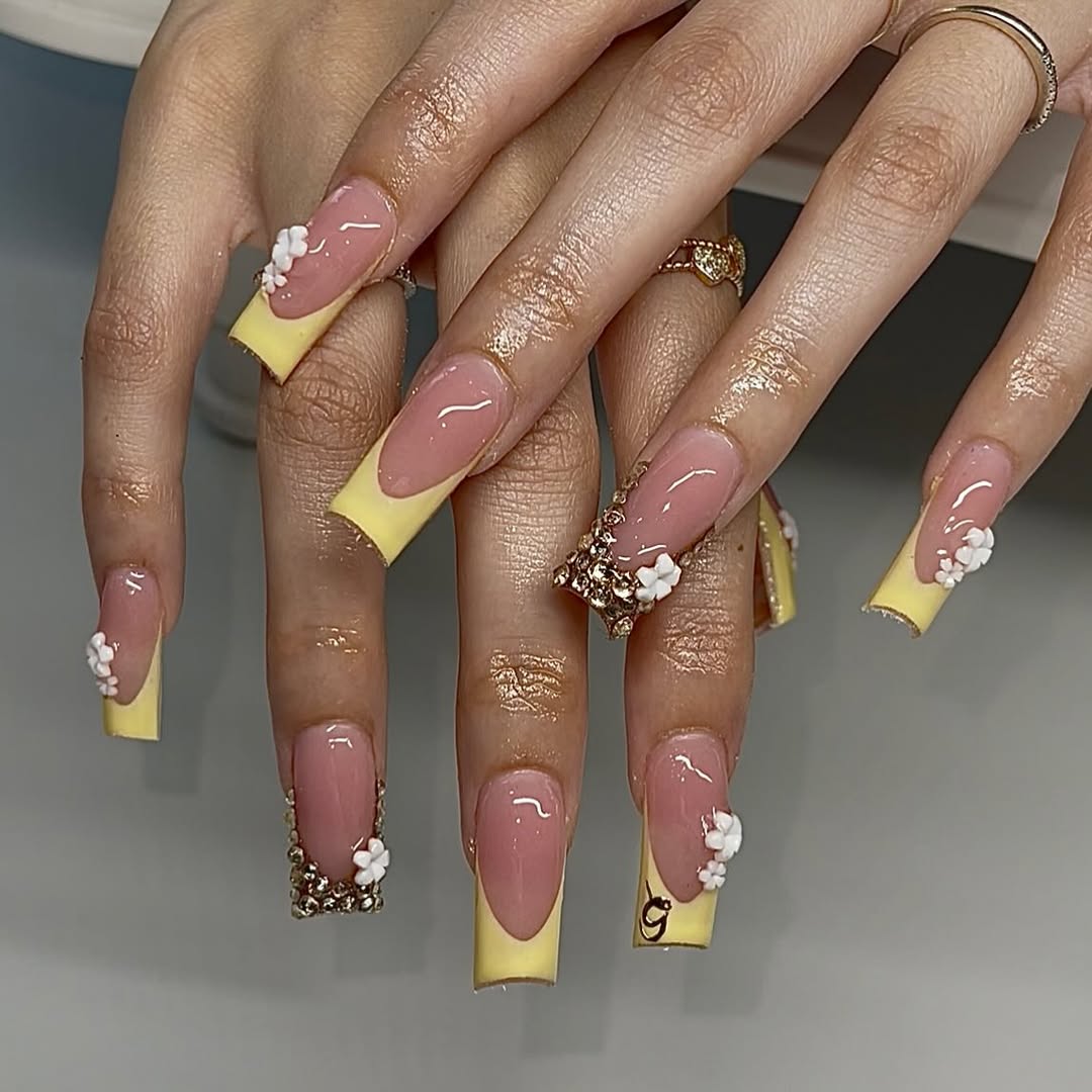 Pale Yellow Square Nails with Gold Rhinestones
