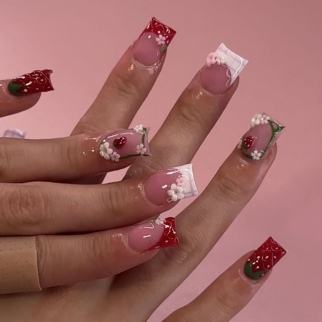 Square Strawberry and Floral Tips