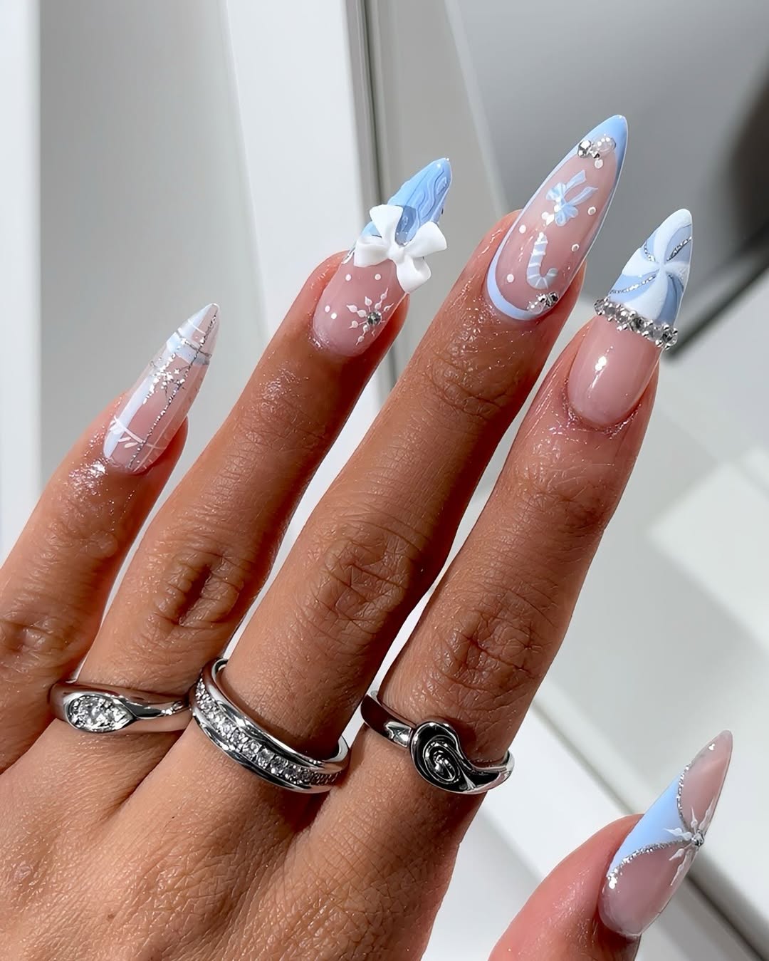 Winter Themed Stiletto Tips with Bows